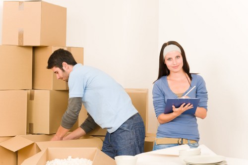 Affordable moving support in Forestdale with a van