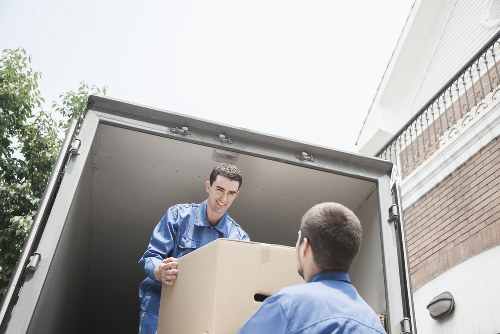 Man With Van Forestdale service for flat relocation